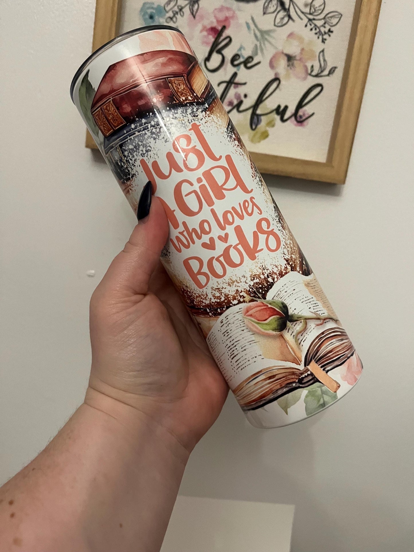 Just a Girl Who Loves Books, 20oz Tumbler, Book Lovers Tumbler, Romantic Book, 20oz Tumbler, Hot and Cold Drinks