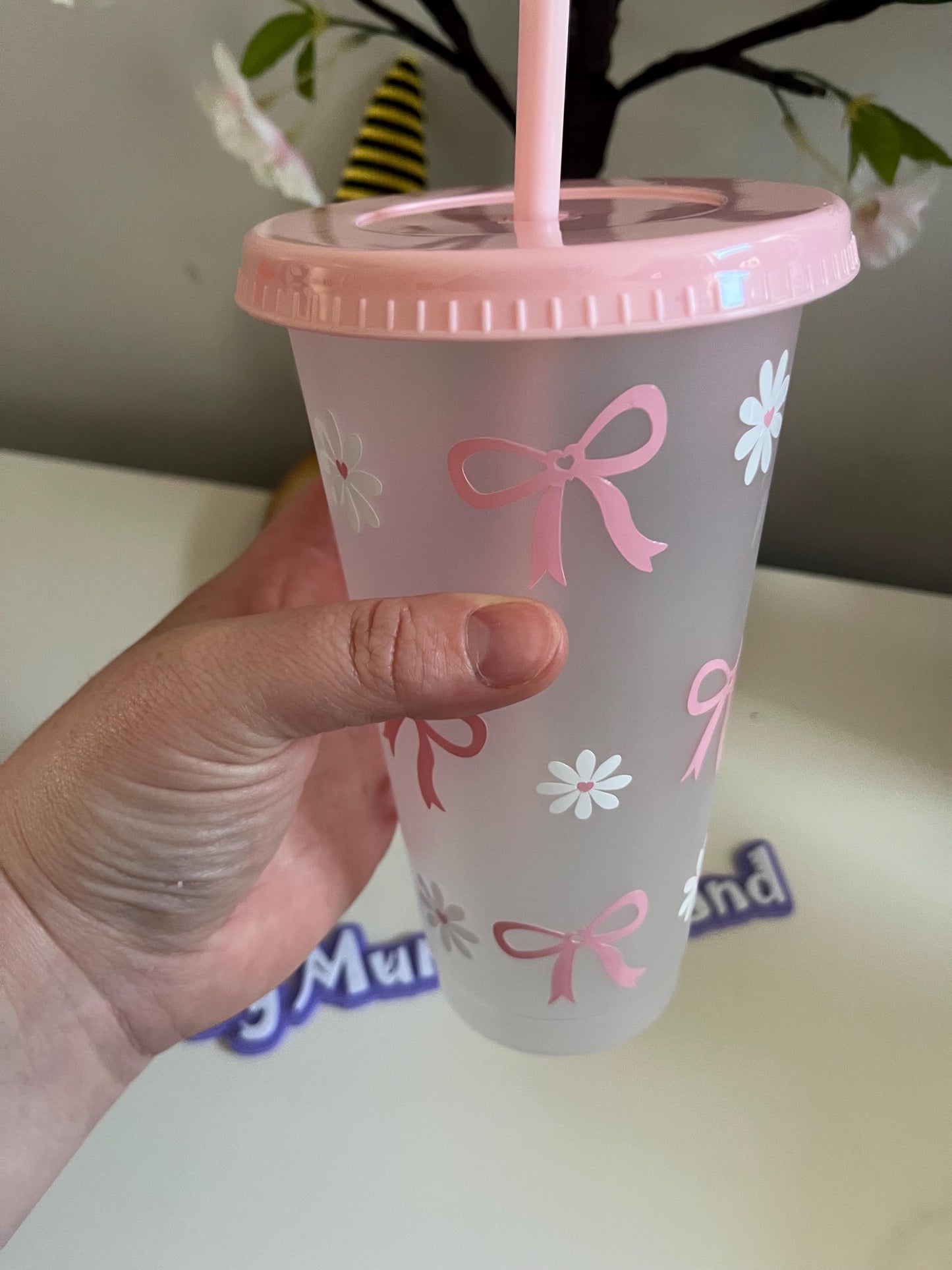 Pink Daisy Cold Cup, Pink Bow, Pink Theme, Inspired Decor, Bows, Daisy Cold Cup, Bow and Daisy Cold Cup