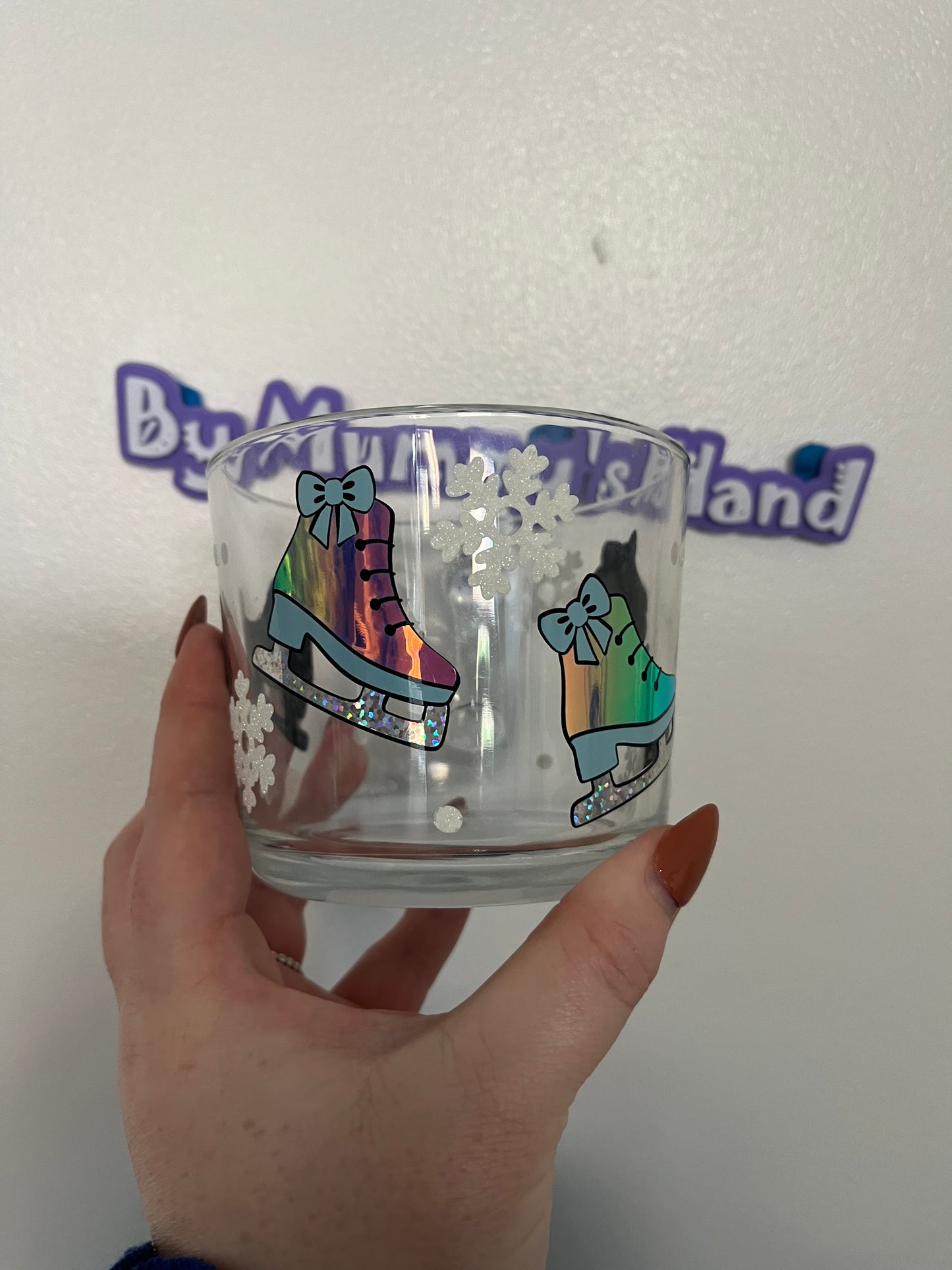 Winter Theme Ice Skate Icebreaker Glass Mug - Perfect for Hot Beverages - Drinkware