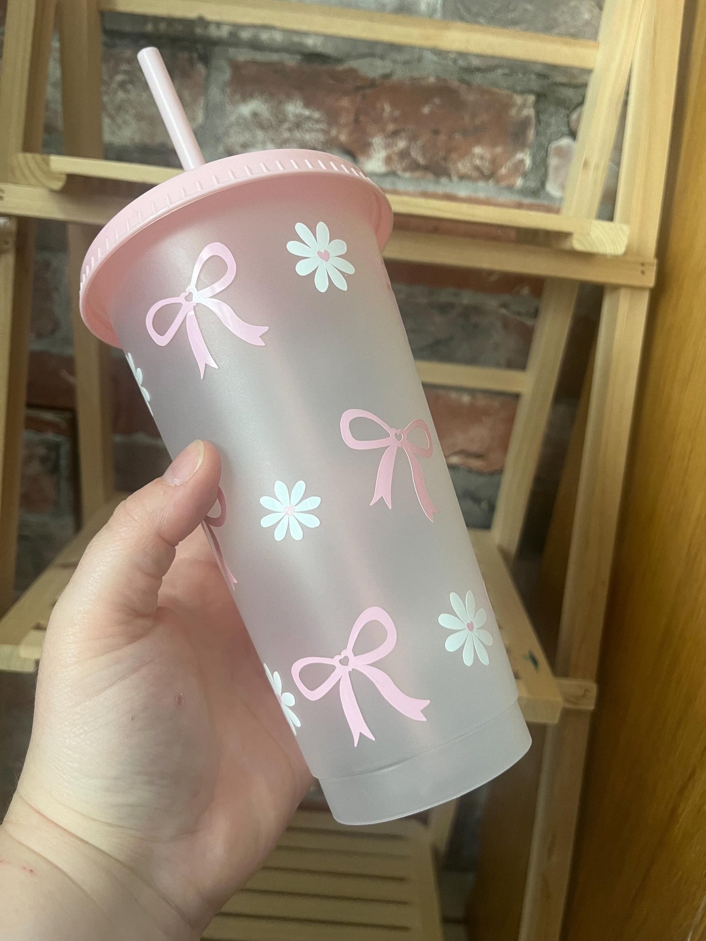 Pink Daisy Cold Cup, Pink Bow, Pink Theme, Inspired Decor, Bows, Daisy Cold Cup, Bow and Daisy Cold Cup