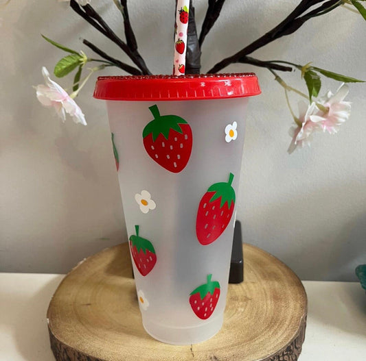 Personalised Cold Cups, Strawberry Daisy Daisie Theme, Summer Tumbler, Summer Drinks, Starbucks Cold Cup, Iced Coffee Cup, Summer Cup